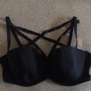 Adore Me Nehrissa Contour bra